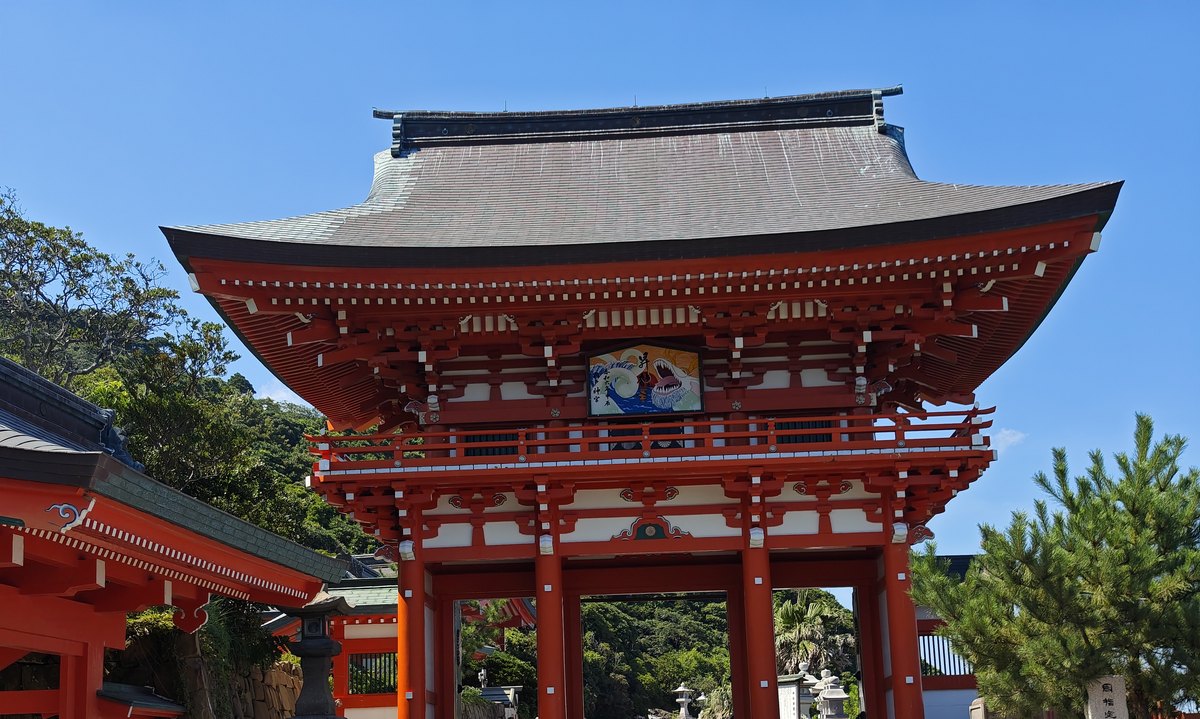 鵜戸神宮の朱色の楼門